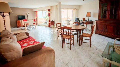 A louer APPARTEMENT T4 111 M2 TERRASSE BORD DE MER SAINT RAPHAEL