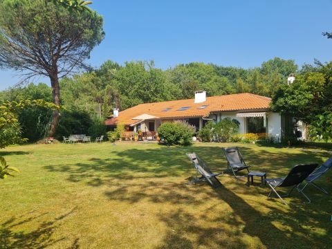 A vendre MAISON  8 PIECES 227 M2 BORD DE MER SEIGNOSSE Bourg