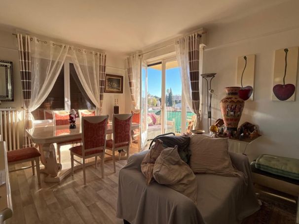 A louer APPARTEMENT T2 47 M2 BORD DE MER CAGNES SUR MER