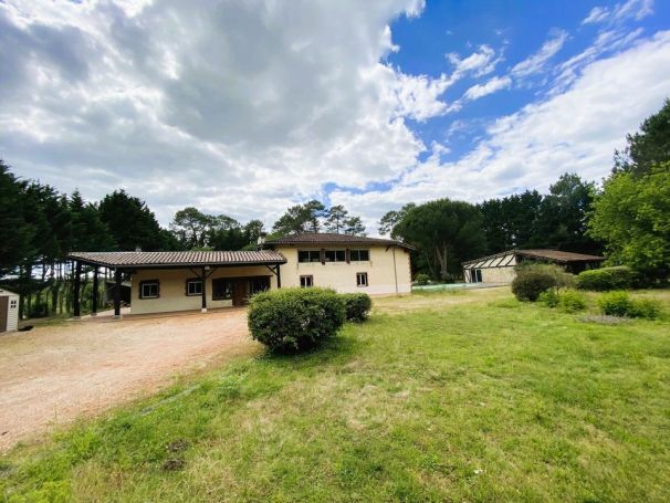 A louer LOFT  8 PIECES 260 M2  GABARRET