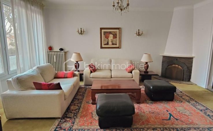 A louer APPARTEMENT DE PRESTIGE T5 116 M2 BORD DE MER BIARRITZ