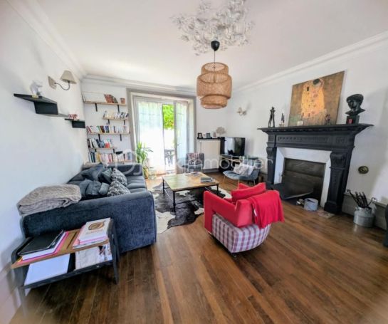 A vendre MAISON  DE MAîTRE  SAINT JULIEN DE CONCELLES