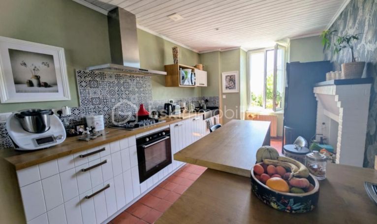 A vendre MAISON  DE MAîTRE  SAINT JULIEN DE CONCELLES