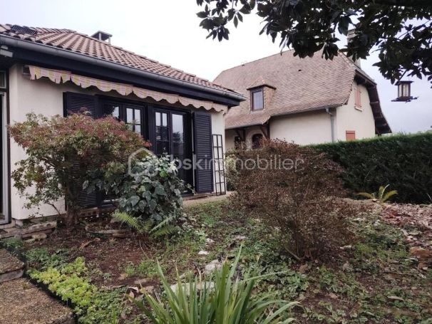 A louer MAISON  DE MAîTRE  PAU