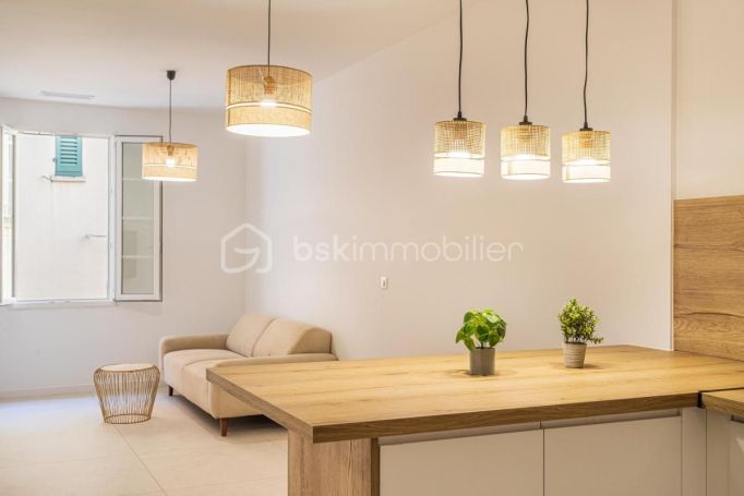 A louer APPARTEMENT NEUF T2 46 M2 BORD DE MER HYERES