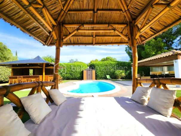 A vendre MAISON  5 PIECES 183 M2  PEZENAS