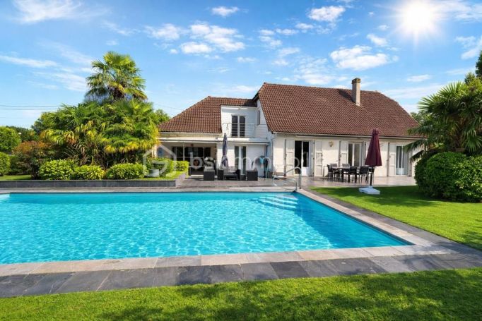 A louer MAISON  DE MAîTRE  MORLAAS