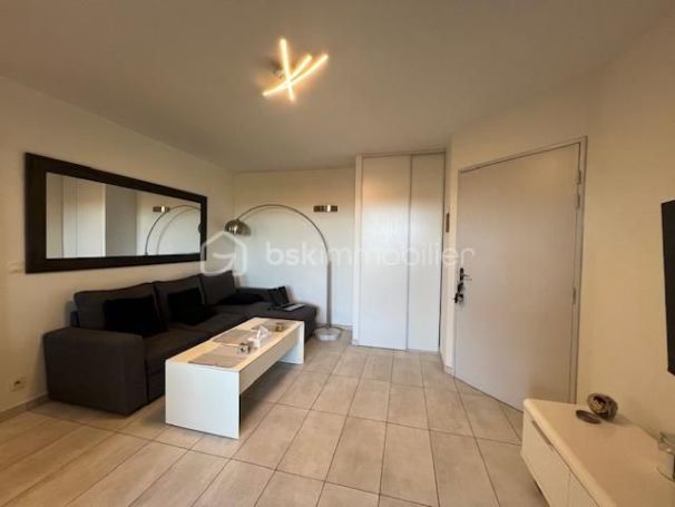 A louer APPARTEMENT T2 38 M2 TERRASSE BORD DE MER MANDELIEU LA NAPOULE