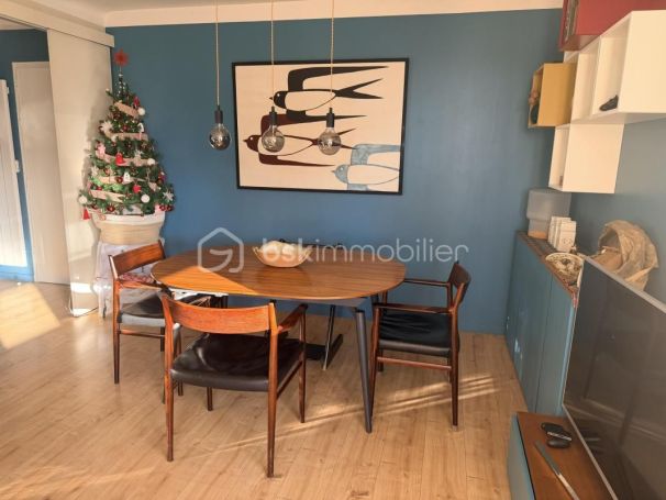 A louer APPARTEMENT T3 71 M2 TERRASSE VUE MER SIX FOURS LES PLAGES