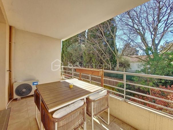 A louer APPARTEMENT T3 59 M2 TERRASSE BORD DE MER TOULON