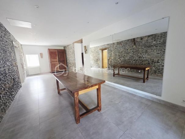 A louer APPARTEMENT T7 261 M2 TERRASSE  DAX