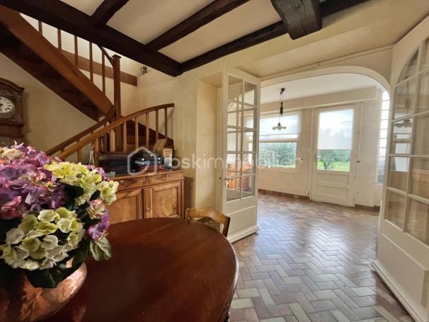 A louer MAISON  DE MAîTRE  MONTAIGU