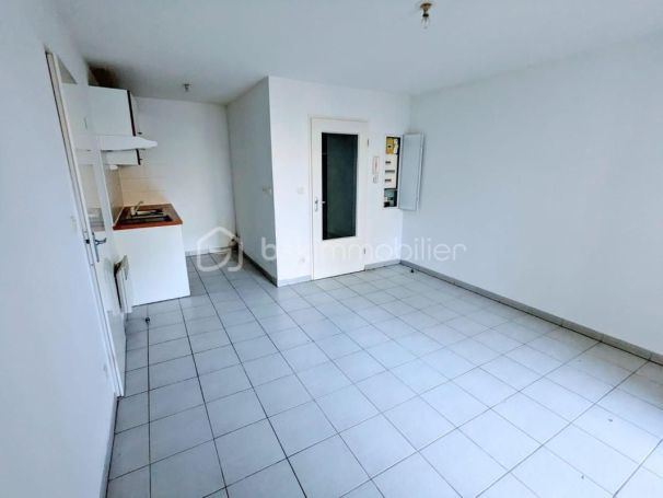 A louer APPARTEMENT T2 49 M2 TERRASSE  CASTILLON LA BATAILLE