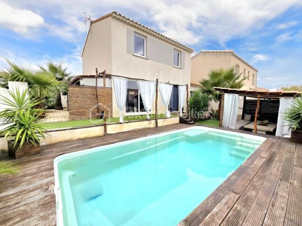 A louer MAISON  5 PIECES 109 M2  SAINT THIBERY