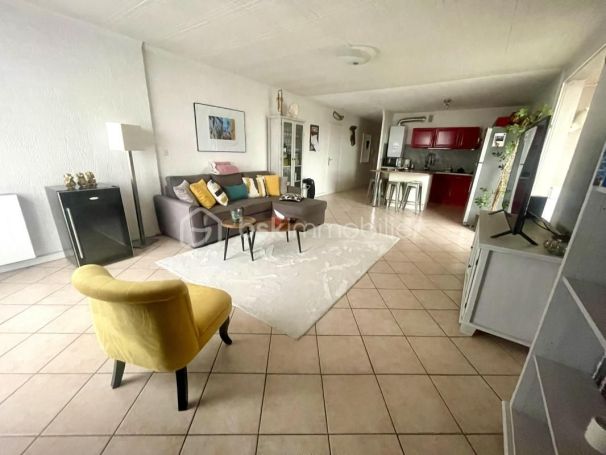 A louer APPARTEMENT T3 78 M2 VUE MER LA SEYNE SUR MER