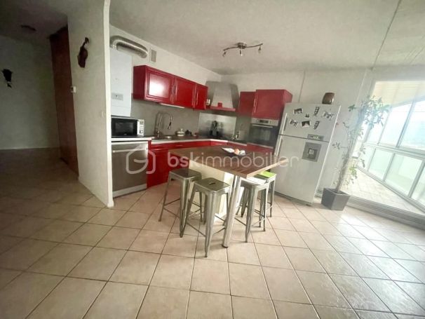 A louer APPARTEMENT T3 78 M2 VUE MER LA SEYNE SUR MER