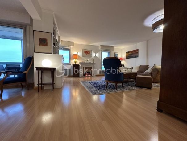 A louer APPARTEMENT DE PRESTIGE T4 101 M2 TERRASSE PIEDS DANS L'EAU PORNICHET