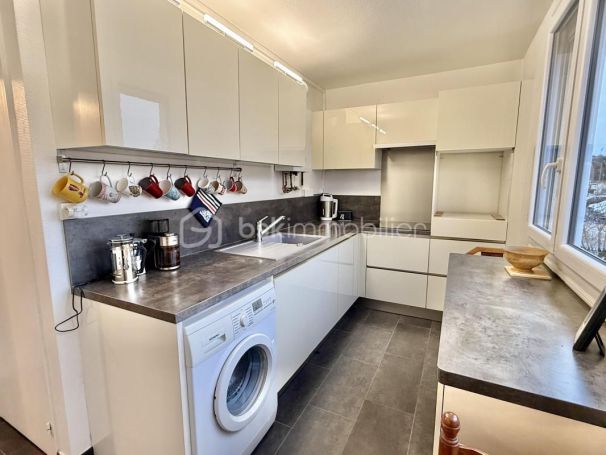 A louer APPARTEMENT T3 70 M2  AMIENS