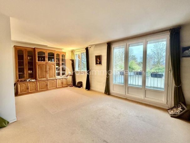 A louer APPARTEMENT T3 70 M2  AMIENS