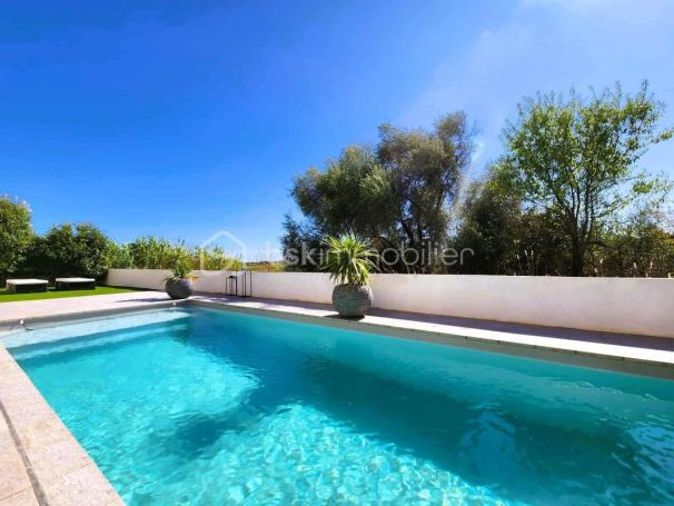 A vendre MAISON  6 PIECES 145 M2  TOURBES