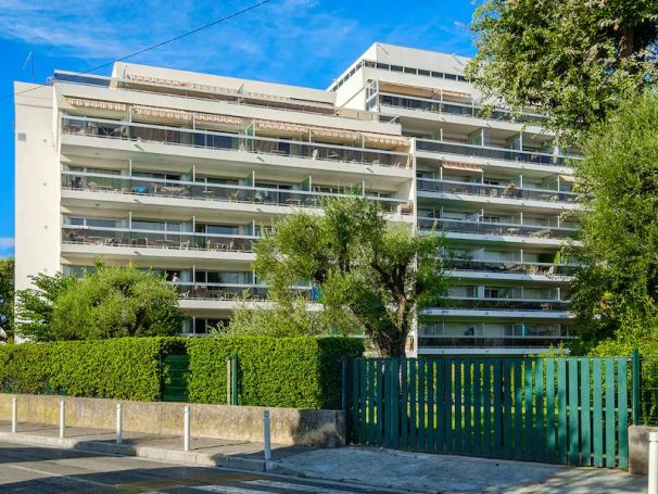 A louer APPARTEMENT T2 33 M2 PLAGE à PIED ANTIBES
