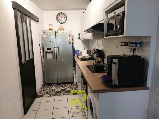 A louer MAISON  DE MAîTRE BORD DE MER GRUISSAN