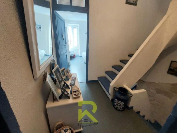 A louer MAISON  DE MAîTRE BORD DE MER GRUISSAN