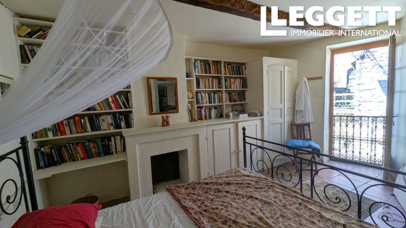 A louer MAISON  DE MAîTRE  AVENE