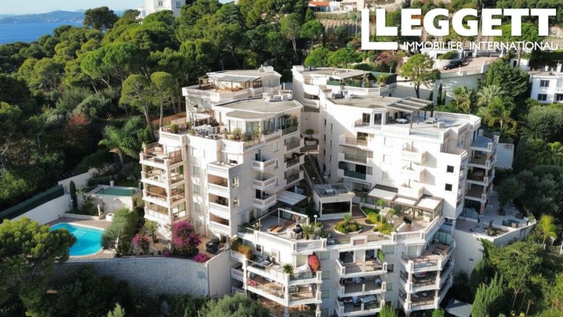 A louer APPARTEMENT DE PRESTIGE T2 41 M2 TERRASSE BORD DE MER CAP D AIL