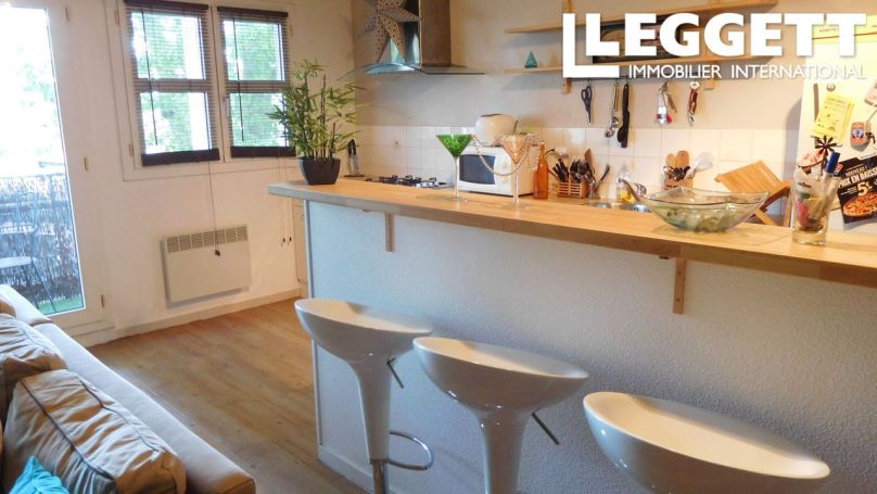 A louer APPARTEMENT T2 53 M2  PESSAC