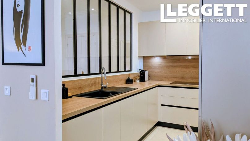 A louer APPARTEMENT T3 82 M2 BORD DE MER NICE