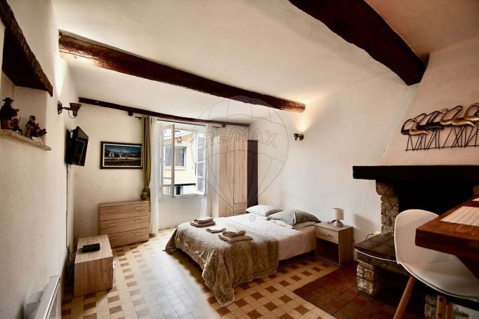 A louer STUDIO  23 M2 BORD DE MER VILLENEUVE LOUBET