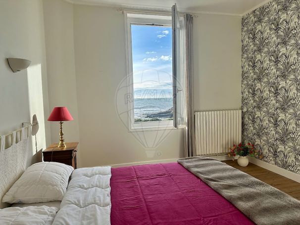 A louer MAISON  CONTEMPORAINE PIEDS DANS L'EAU VAUX SUR MER