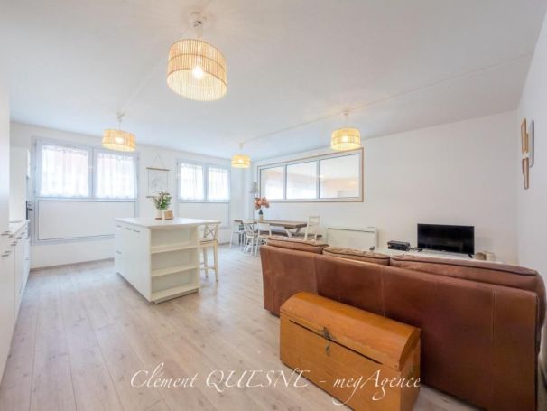 A louer APPARTEMENT T4 86 M2 BORD DE MER DIEPPE