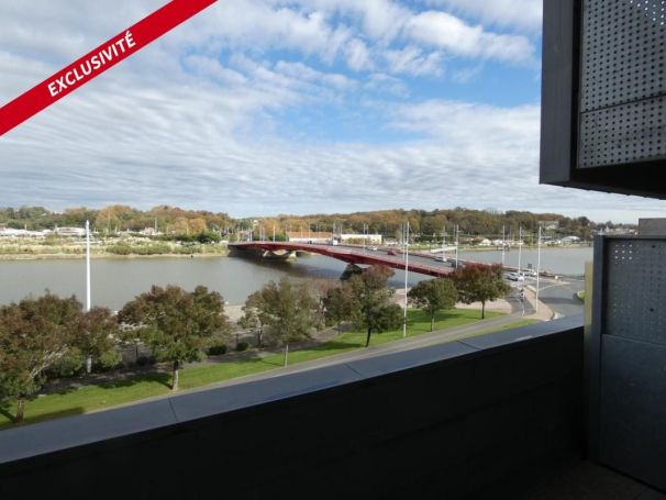 A louer APPARTEMENT DUPLEX T4 80 M2 TERRASSE  BAYONNE