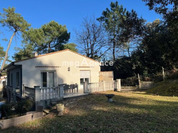 A louer MAISON  10 PIECES 178 M2 PLAGE à PIED SAINT GEORGES DE DIDONNE