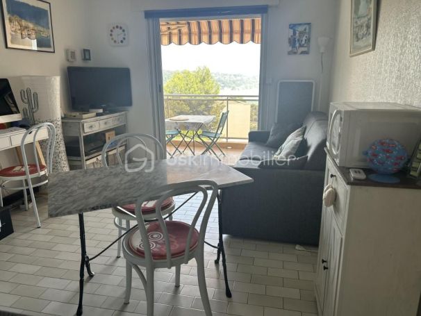 A louer APPARTEMENT T2 30 M2 VUE MER BANDOL