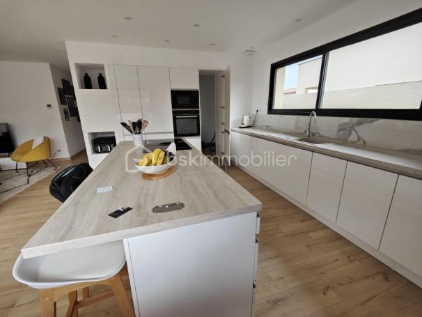 A vendre MAISON  4 PIECES 125 M2  MOUSSAN