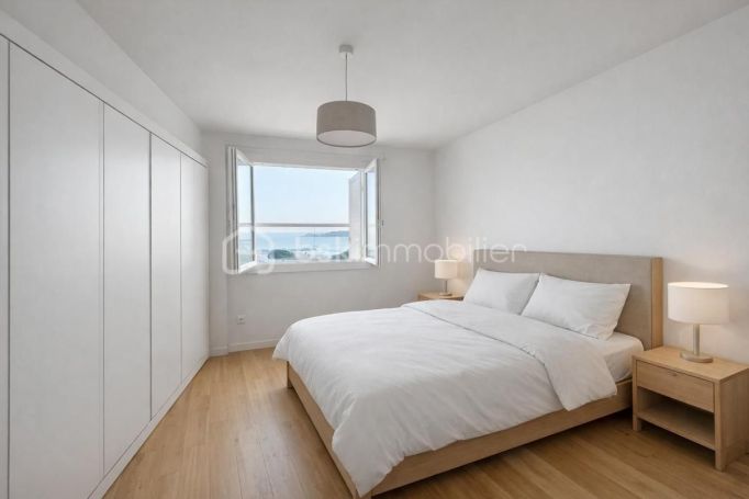 A louer APPARTEMENT T2 37 M2 TERRASSE VUE MER HYERES