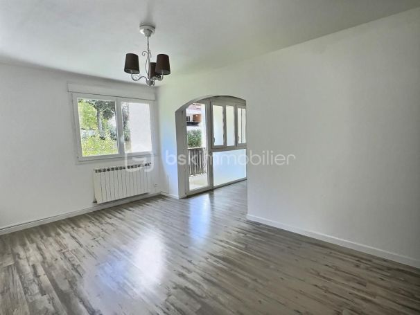 A louer APPARTEMENT T4 80 M2 TERRASSE BORD DE MER SETE