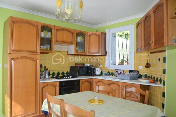 A louer MAISON  5 PIECES 110 M2  VERGEZE