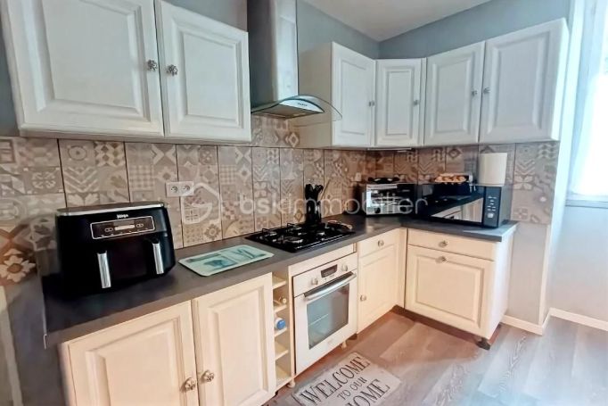 A louer APPARTEMENT NEUF T6 240 M2 TERRASSE  CETTE EYGUN