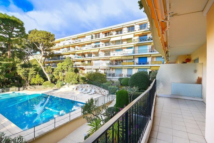A louer APPARTEMENT DE PRESTIGE T3 92 M2 TERRASSE BORD DE MER CAP D AIL