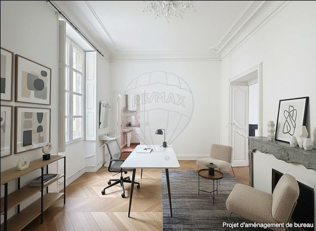 A louer APPARTEMENT T5 141 M2 TERRASSE  NIMES