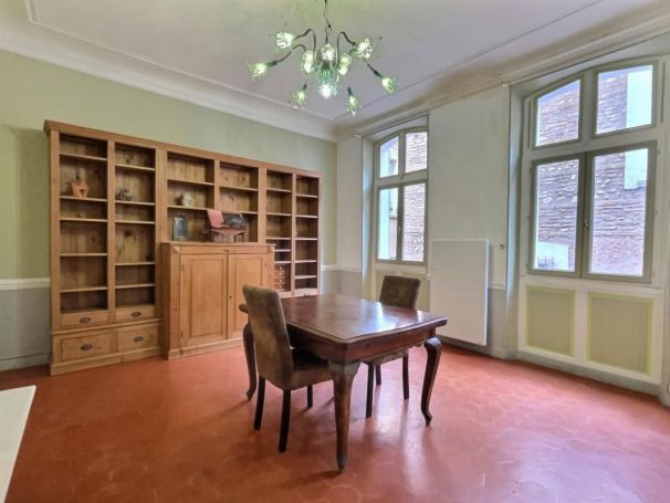 APPARTEMENT T5 120 M2  PERPIGNAN