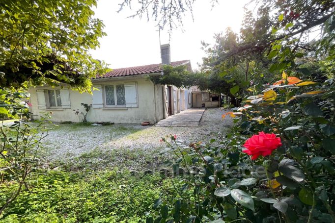 A vendre MAISON  5 PIECES 120 M2  LESPARRE MEDOC campagne