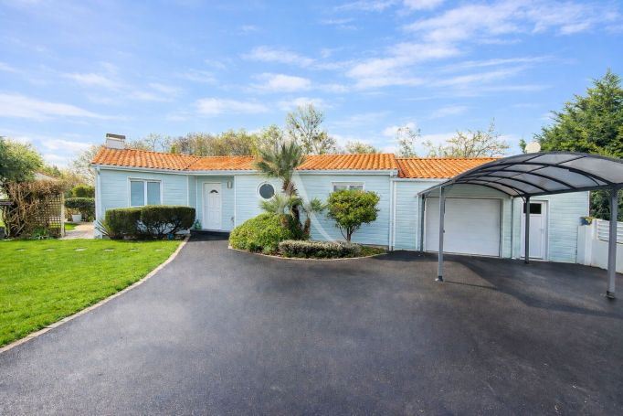 A vendre MAISON  4 PIECES 114 M2  AVRILLE