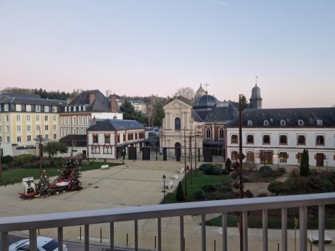 A louer APPARTEMENT T3 86 M2  LISIEUX