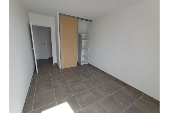 A louer APPARTEMENT NEUF T3 56 M2  BEZIERS
