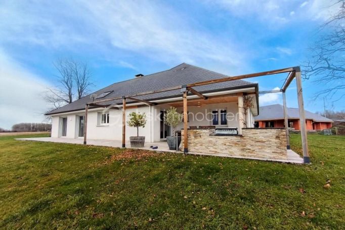 A louer MAISON  CONTEMPORAINE  OGEU LES BAINS